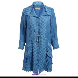BNWT gorgeous silky blue light jacket